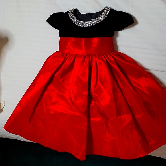 Dress - Picture 1 of 2